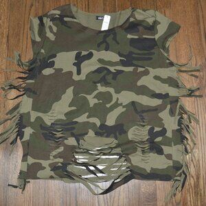 Verta Distressed Ripped fringed Olive Brown Camo Tee Shirt NW Large